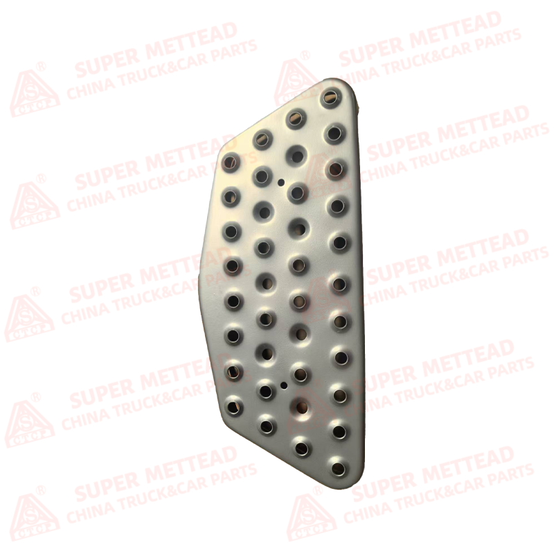 Anti-Skip Plate 810W61511-0001 (1) Anti-Skip Plate 810W61511-0001 Sinotruk Sitrak - Image 1