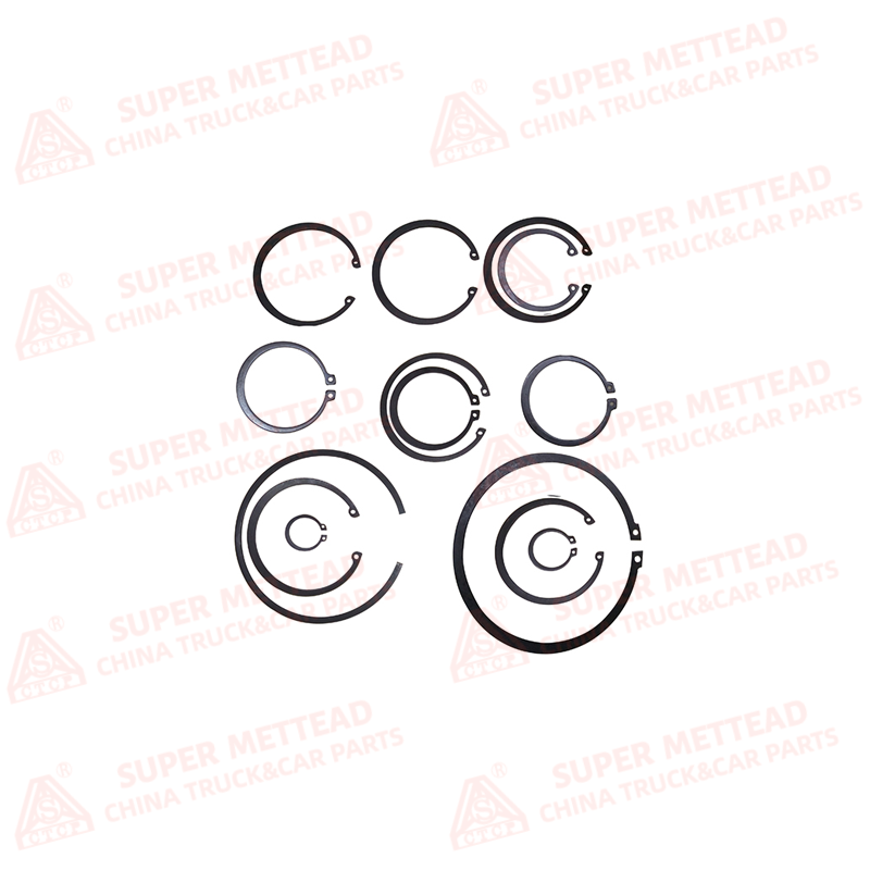 Circlip Optional Parts Group AZ2208020001 (1) Circlip Optional Parts Group AZ2208020001 SINOTRUK HW SERIES GEARBOX - Image 1