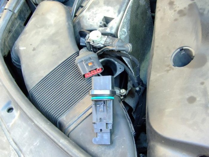 Check-Engine-Light-and-Sensor-Problems-air-filter-