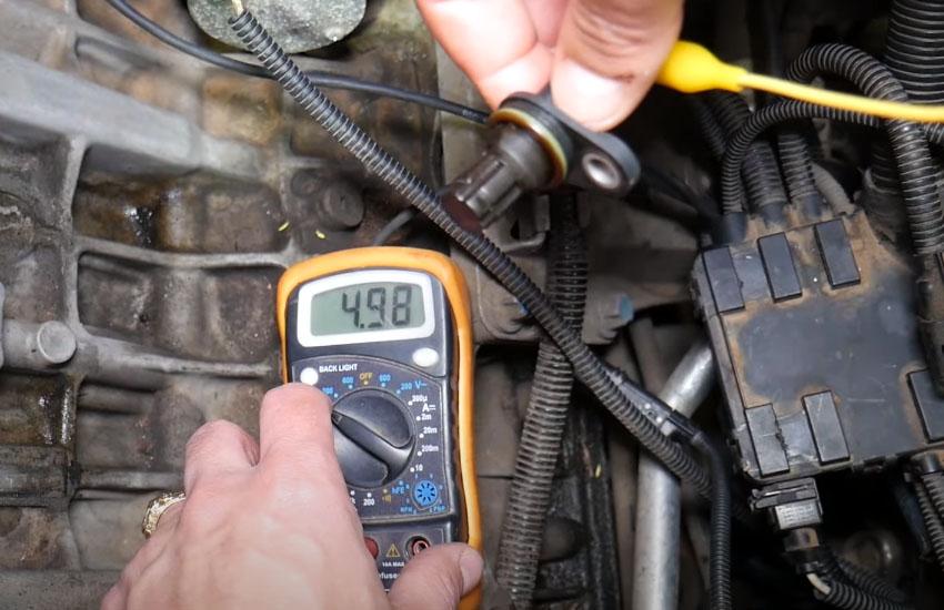 Pro-testing-methods-Method-2-Resistance-test-(multimeter)-crankshaft