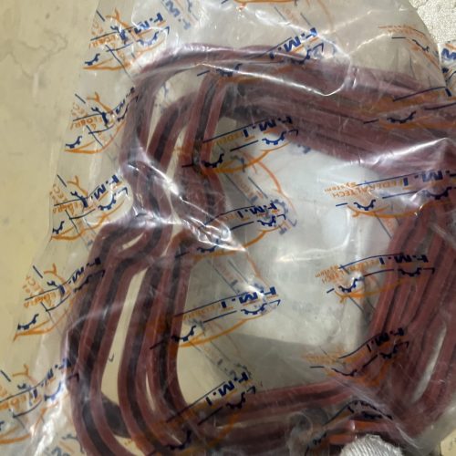 3930906 Valve cover gasket-2